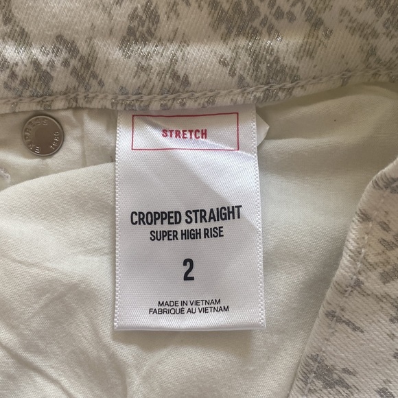 Express High Rise White Capris - Picture 5 of 5